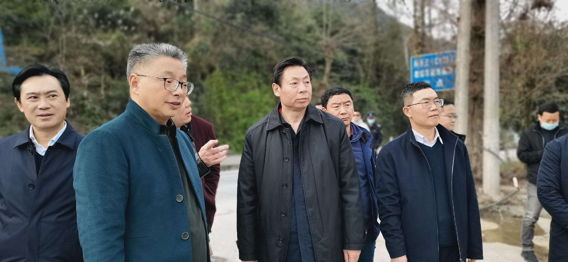 夏錫璠調(diào)研恩施龍麟宮景區(qū)時強(qiáng)調(diào)：堅持生態(tài)優(yōu)先 彰顯文化品位 加快推進(jìn)景區(qū)提檔升級